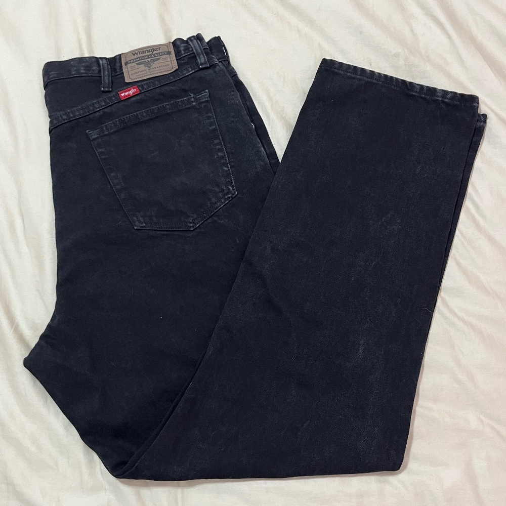Men's Wrangler Jeans, 40x32, Black denim